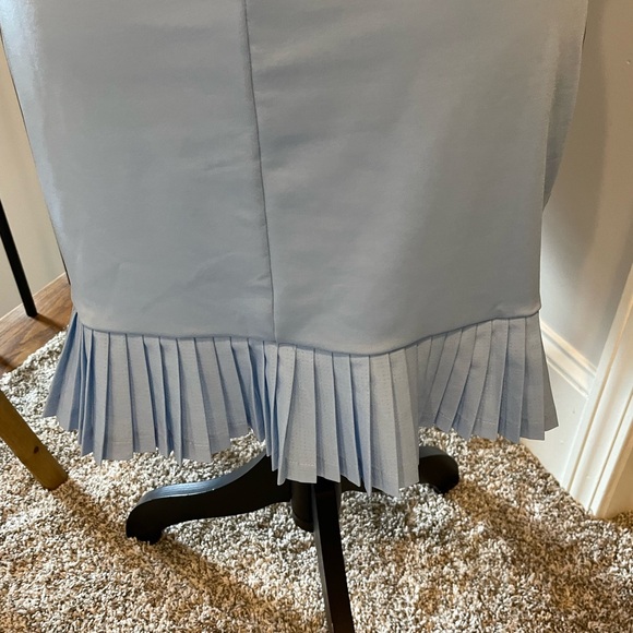 Inphorm Woman’s Athletic dress in size M in gently used condition - Picture 7 of 8